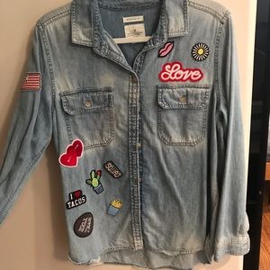 Fun oversized American eagle denim shirt